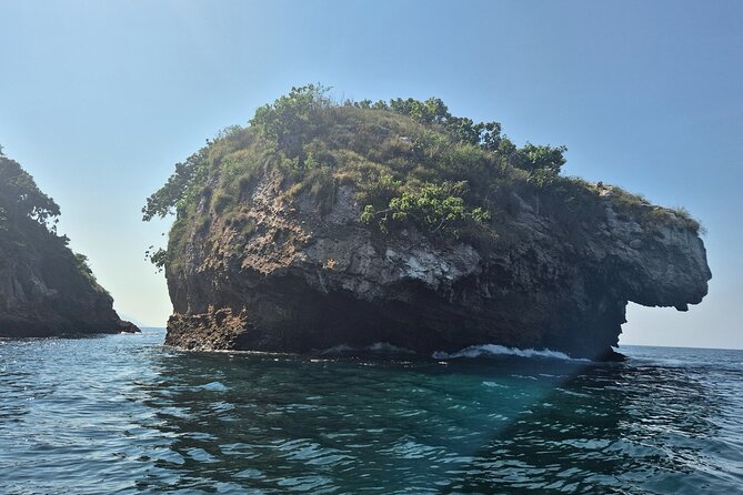 3 hours private snorkeling tour in Misaloya, Puerto Vallarta - The boat ride around the islands