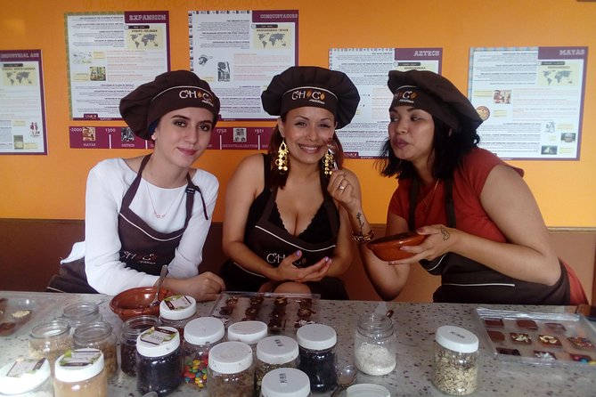 Bean to Bar Chocolate Workshop in Puerto Vallarta - Comfort, seating, and participation