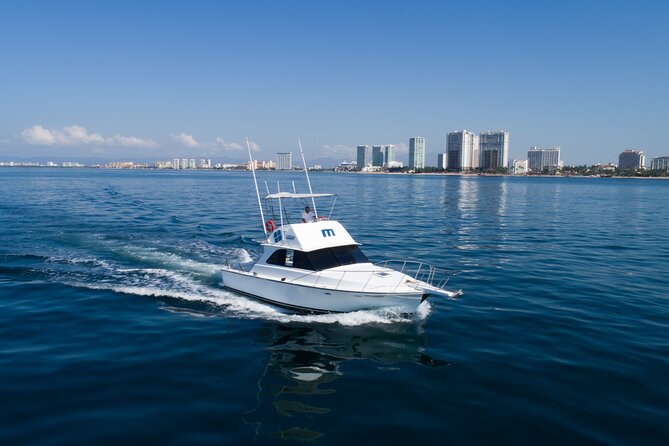 Bertram 38' Convertible Boat in Puerto & Nuevo Vallarta - Timing, clothing, and practical planning