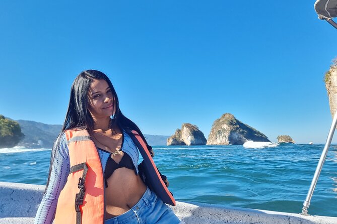 Boat and Snorkel Tour to 5 Islands of Los Arcos - The guides and the feel of the outing