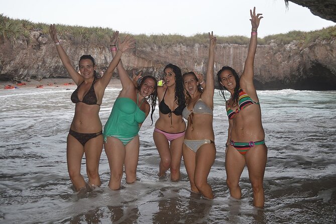 Catamaran Islas Marietas - Snorkel & Open Bar - The real value of the $92 price
