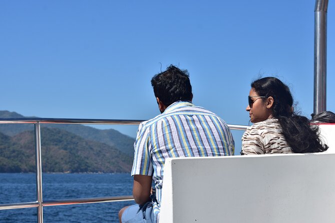 Catamaran Yelapa Beach Tour with Snorkeling, Food and Open Bar - What this Puerto Vallarta catamaran day is really like