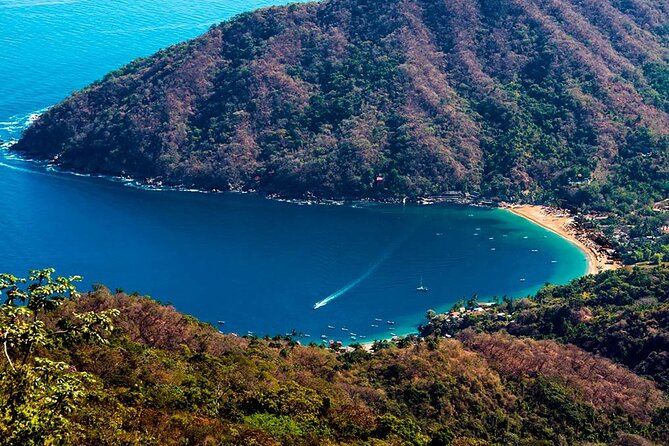 Catamaran Yelapa Beach Tour with Snorkeling, Food and Open Bar - Starting at Puerto Magico in Puerto Vallarta