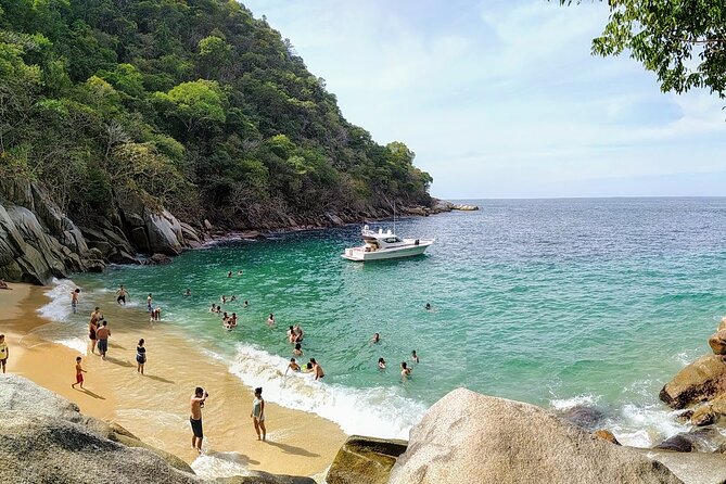 City Tour Express in Puerto Vallarta and Paradise Beaches - Mismaloya combines tequila, history, and lunch time
