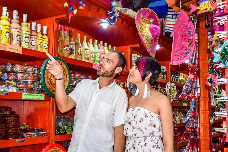CityFunTastic: Fall in love with Puerto Vallarta! - Plaza Lázaro Cárdenas and the Romantic Zone