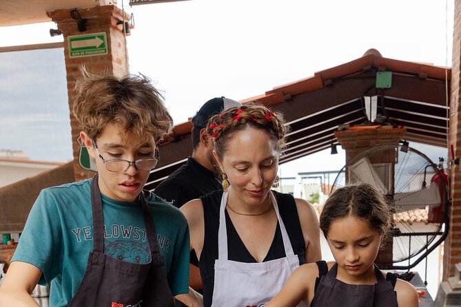 Cook Like a Local: Vallarta Market & Cooking Experience - The 30-ingredient mole lesson