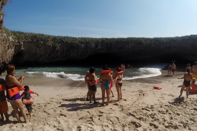 Full Day Tour Isla Marietas with Meals and Open Bar - Playa del Amor and the short shore visit