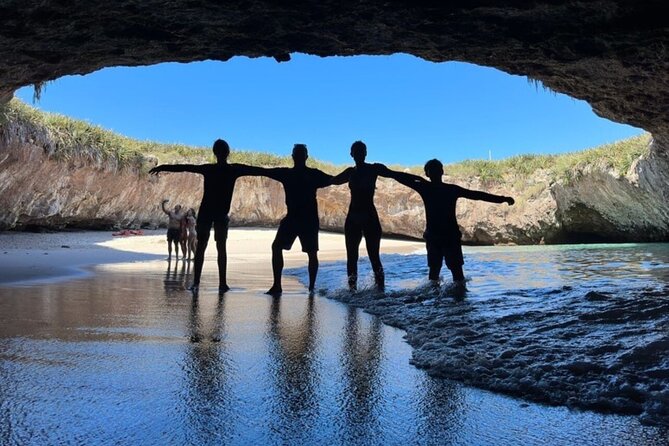 Guaranteed Hidden Beach • Private Tour • Punta Mita - Swimming through the tunnel to Playa Escondida