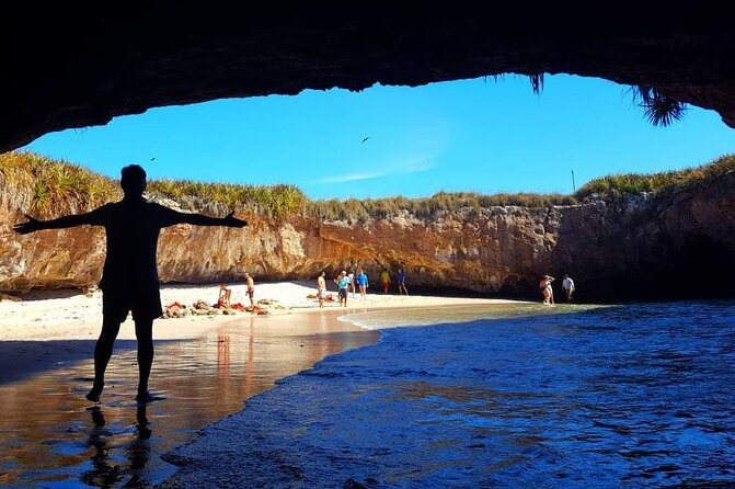 Guaranteed Hidden Beach • Private Tour • Punta Mita - The short ride can change with the wind