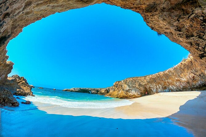 Half-Day Tour to Marietas Islands, Playa Nopalera by Speedboat - The ride across Banderas Bay