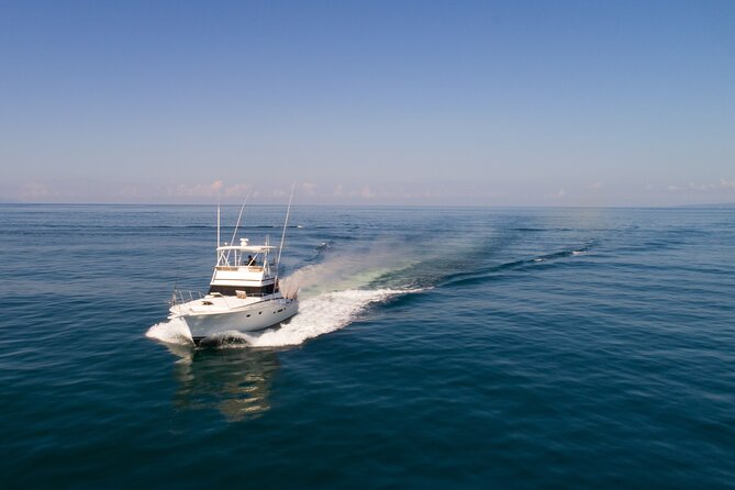 Hatteras 42-44' Classic Yachts in Puerto & Nuevo Vallarta - Choosing four, six, eight, or ten hours