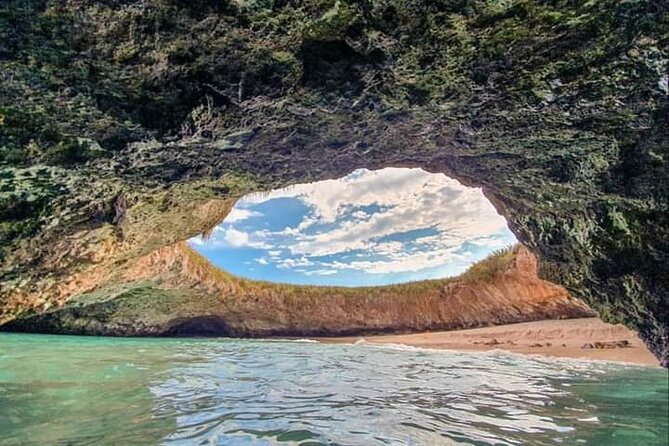 Hidden Beach - Marietas Islands - Snorkeling around the Marietas Islands