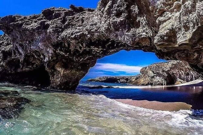 Hidden Beach - Marietas Islands - The boat ride to the two islands