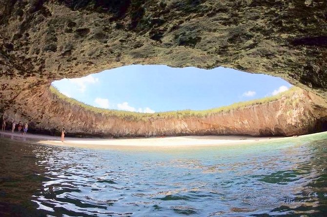 hidden beach tour guaranteed! - Snorkeling near the second island