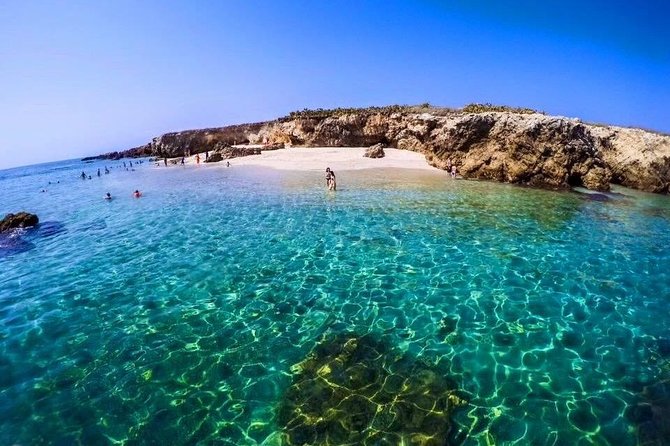 hidden beach tour guaranteed! - Guides, safety, and the small boat