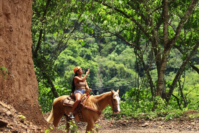 Horseback riding in the mountains of Puerto Vallarta - Key points to know before booking