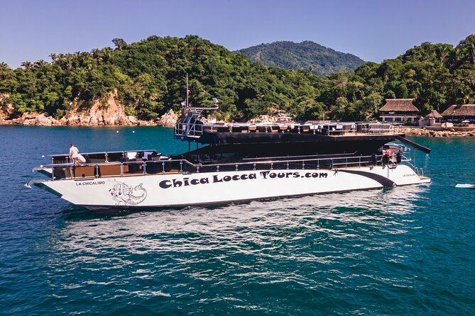 Luxury Mega Yacht 100' Limousine of the Sea 2: Puerto Vallarta - Food, drinks, and the included bar