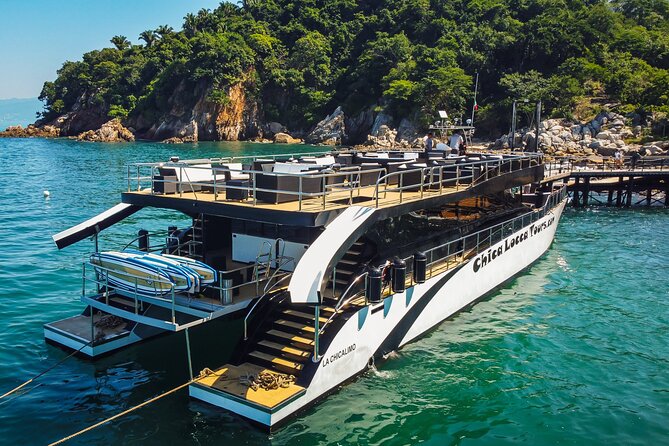 Luxury Mega Yacht 100' Limousine of the Sea 2: Puerto Vallarta - The yacht atmosphere: festive, not always quiet