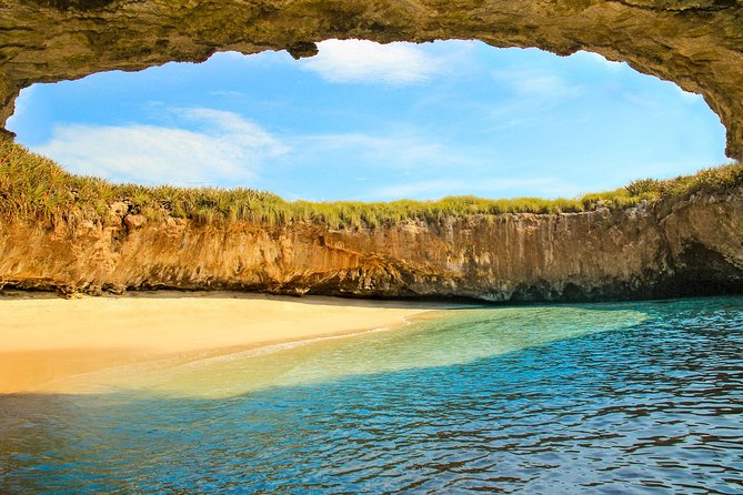 Marietas Hidden beach trip from Puerto Vallarta - The speedboat ride from Puerto Vallarta