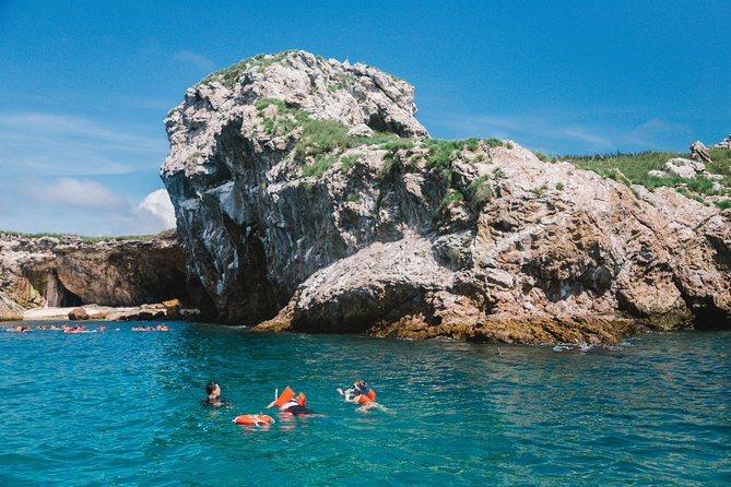 Marietas Islands snorkeling & Hidden beach (w/ restrictions) - What the guides add to the experience