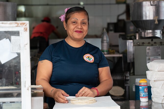 Market Visit and Mexican Cooking Class - From fresh tortillas to a local market