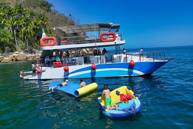 Mega Catamarans ALL INCLUSIVE Remote Paradise Beach Adventure - Lunch timing and what is included