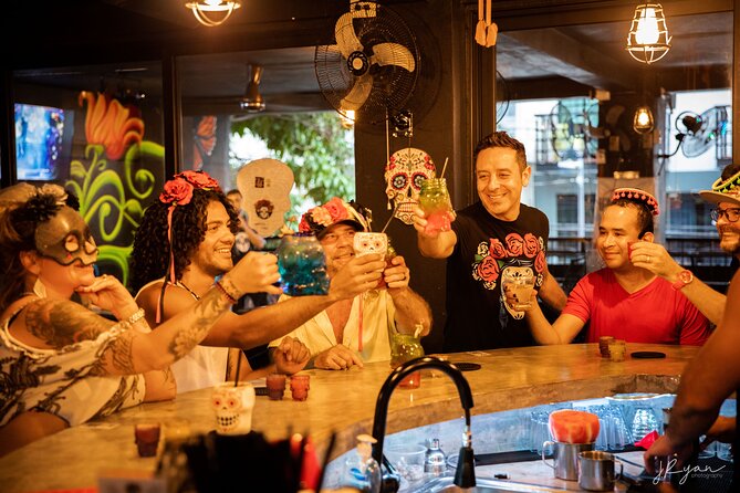 Mezcal vs. Tequila Cocktail Tasting in a Cantina - The free show and the dancing