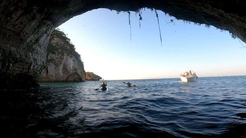 Mismaloya: Stand-Up Paddleboard & Snorkeling to Los Arcos - Paddling the Five-Kilometer Route to Los Arcos