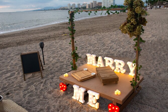 Picnic or Romantic Dinner on the Beach - Birthday and proposal planning with Vicente