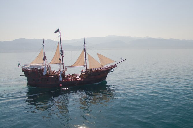 Pirate Ship Premium Dinner Cruise with Show - Key points to know before boarding