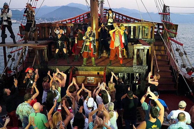 Pirate Ship Tour by day or night! Meals and Drinks included! - Meals, soft drinks, and the party mood