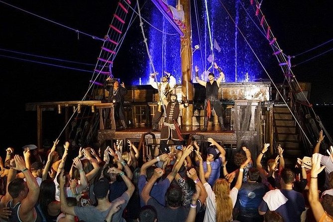 Pirate Show and Dinner on a Cruise in Puerto Vallarta - Fireworks, special effects, and the return ride