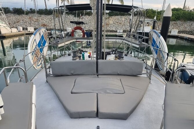 Private Chica SAILING Adventure Puerto Vallarta ALL INCLUSIVE - Sunset sailing and special occasions