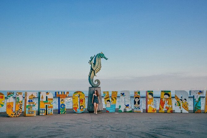 Private City Tour & Rain Forest - Guadalupe Parish and the stories behind the old neighborhoods