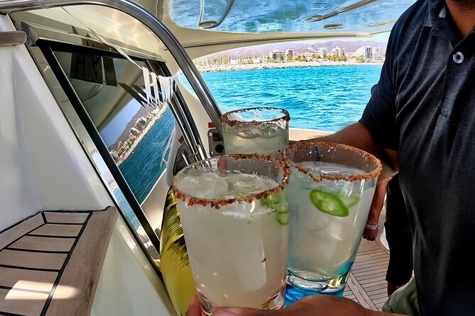 Private Luxury Yacht Chica 55' VIP All Inclusive + Jet Ski - Los Arcos, the bay’s natural highlight