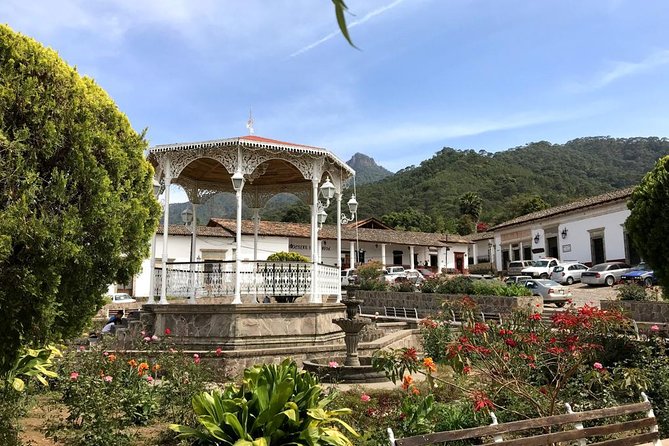 Private San Sebastian del Oeste Tour - Lunch is at your own pace, but you pay separately