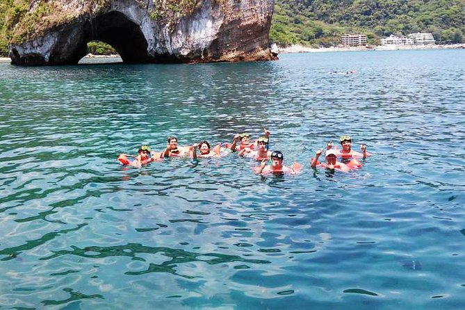 Private Snorkeling Tour to Los Arcos - Why the private format matters