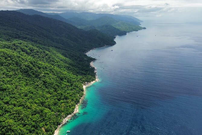 Private Snorkeling Tour to Yelapa from Boca de Tomatlán - The boat ride along Banderas Bay