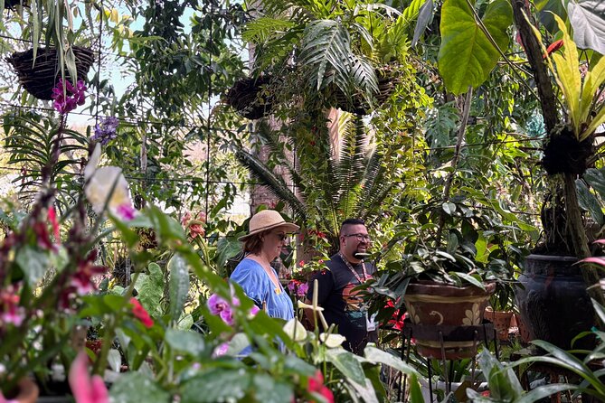 Private Tour: Botanical Garden & Petroglyphs - Lunch at a countryside restaurant