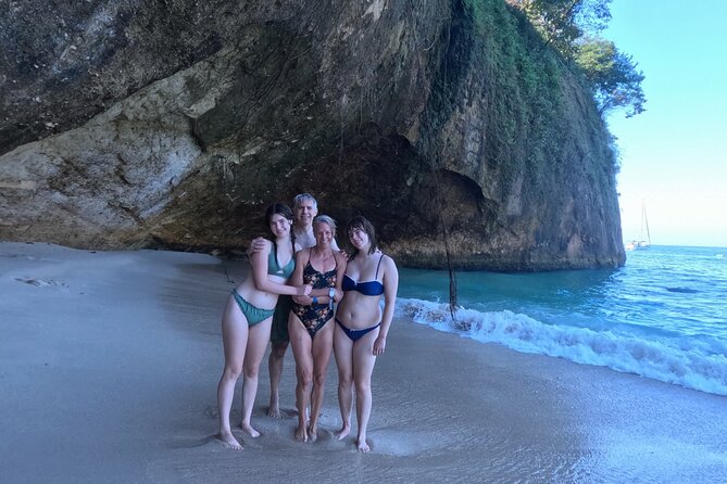 Private Tour Visit the National Park ''The Arches of Mismaloya'' - Bird watching around Mismaloya