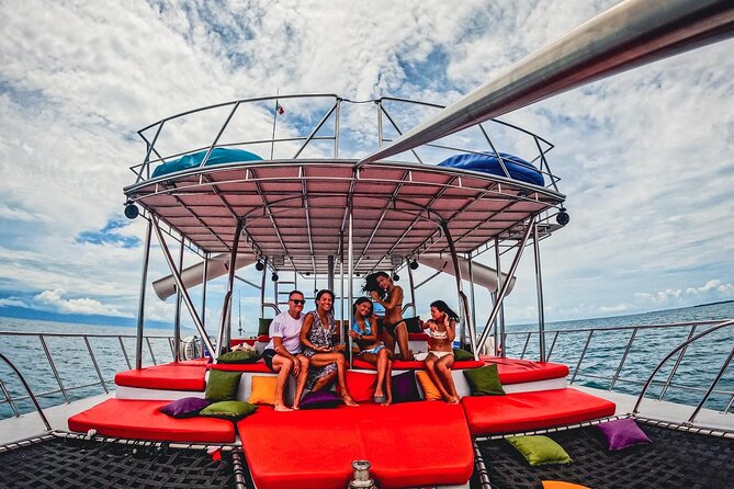 Private Yacht Charter ChicaFUN 3 Waterslides All Inclusive - Three slides and a full rack of water toys