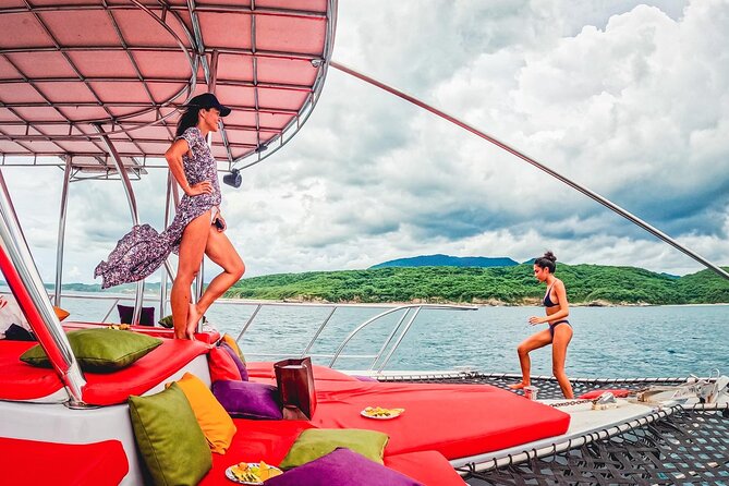 Private Yacht Charter ChicaFUN 3 Waterslides All Inclusive - Who will enjoy ChicaFUN 3 most