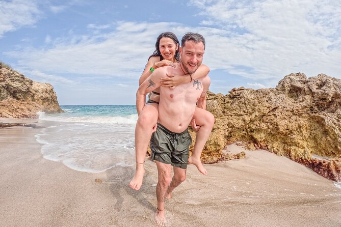 Private Yacht Charter ChicaFUN 4 All Inclusive - Who will enjoy ChicaFUN most
