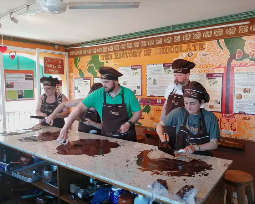 Puerto Vallarta: 2-Hour Chocolate Truffles Workshop - Rolling and decorating six truffles