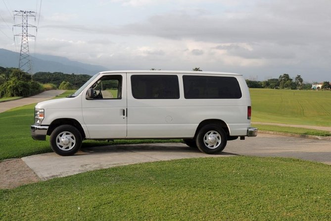 Puerto Vallarta Airport-Hotel Shuttle Transportation - The hotel-zone system is the most important detail