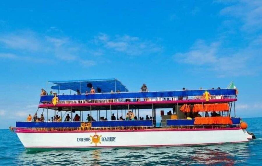 Puerto Vallarta: Beach, Breakfast, Lunch & Open Bar - Los Arcos: beautiful scenery, limited snorkeling time