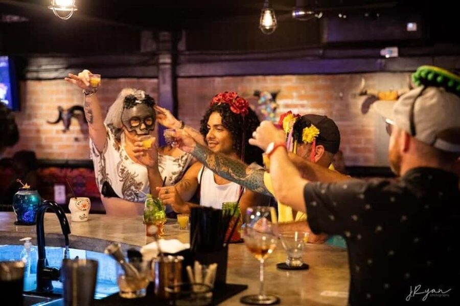 Puerto Vallarta: Cabaret Show with Cocktails & Costumes - Live singers, Mexican music, R&B, and pop