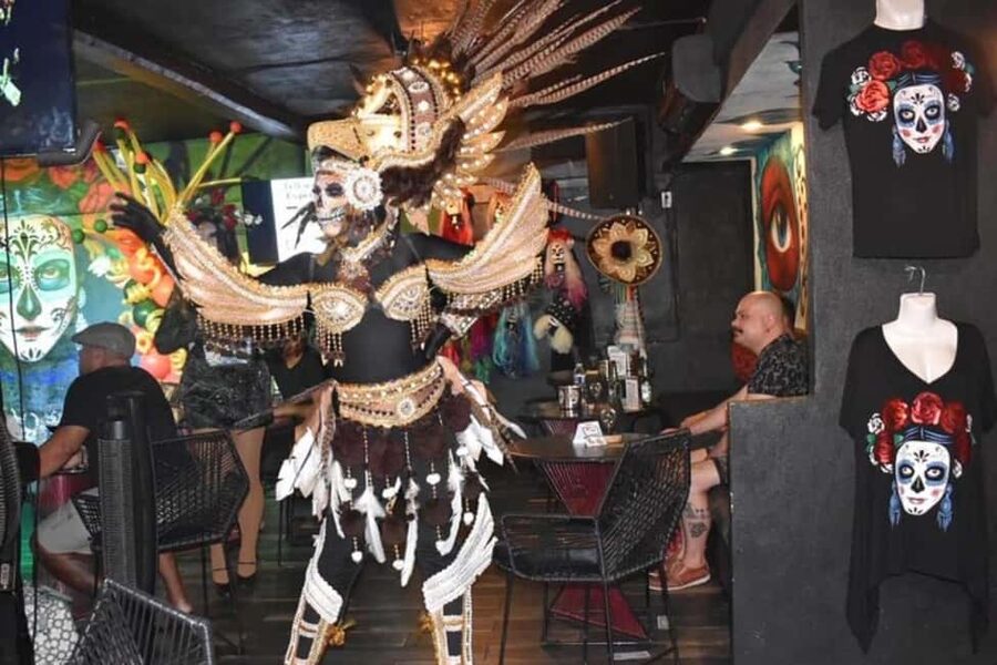 Puerto Vallarta: Cabaret Show with Cocktails & Costumes - First drinks: infused tequila and Viva Mexico cocktails