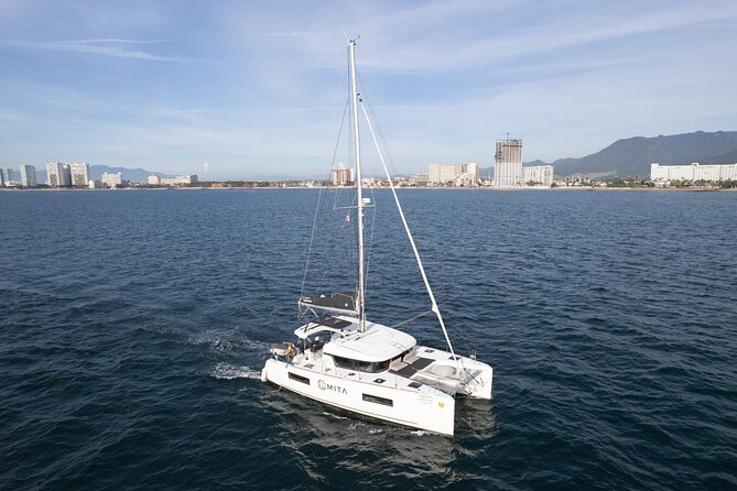 Puerto Vallarta: Coast & Fun 4h All Inclusive on 40' Lagoon - Setting out from Marina Vallarta
