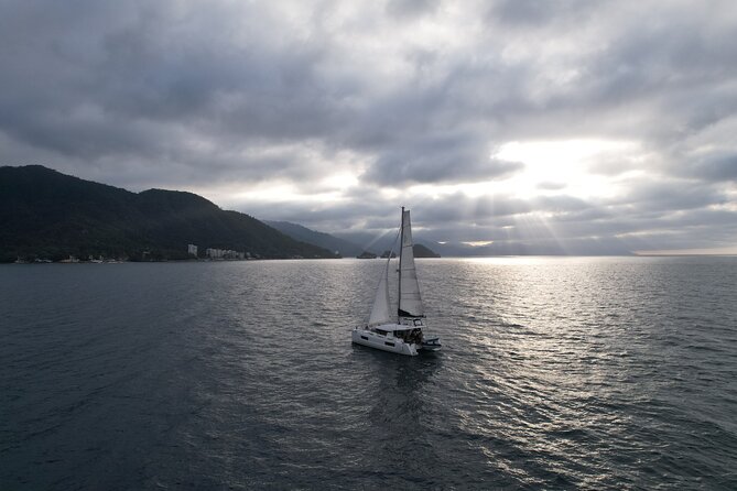 Puerto Vallarta: Coast & Fun 4h All Inclusive on 40' Lagoon - Booking, weather, and timing tips